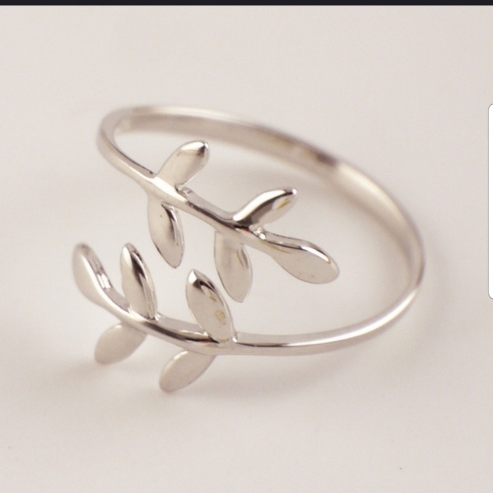 PRIMROSE STERLING SILVER LEAF RING - Picture 6 of 7